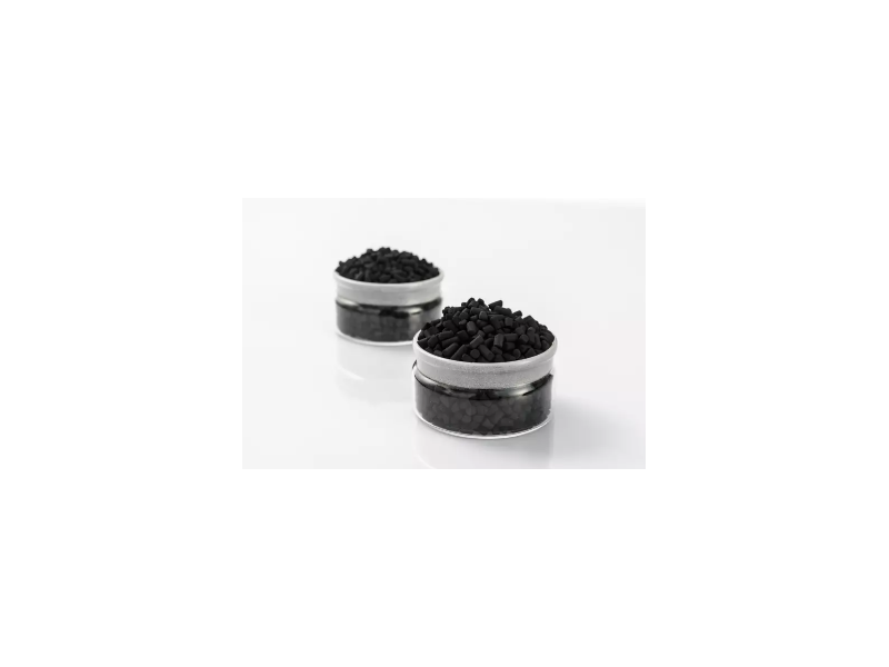 Regeneration of activated carbon